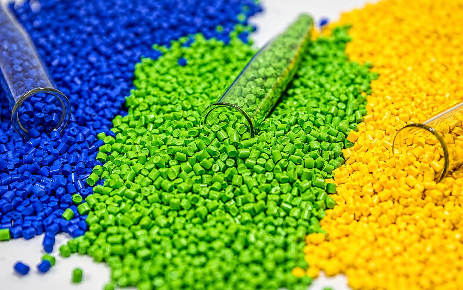 Melhores pigmentos para plásticos: performance e estoque nacional